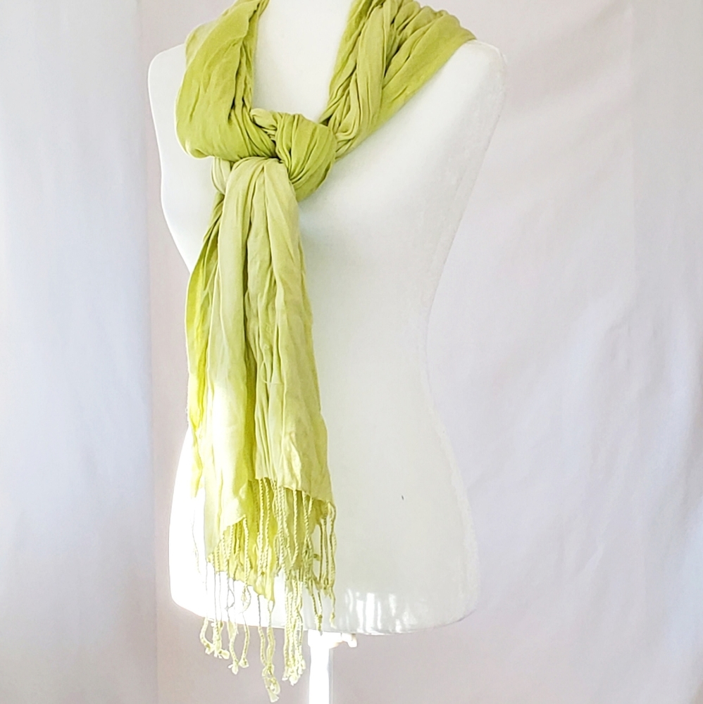 Green Isabella Scarf